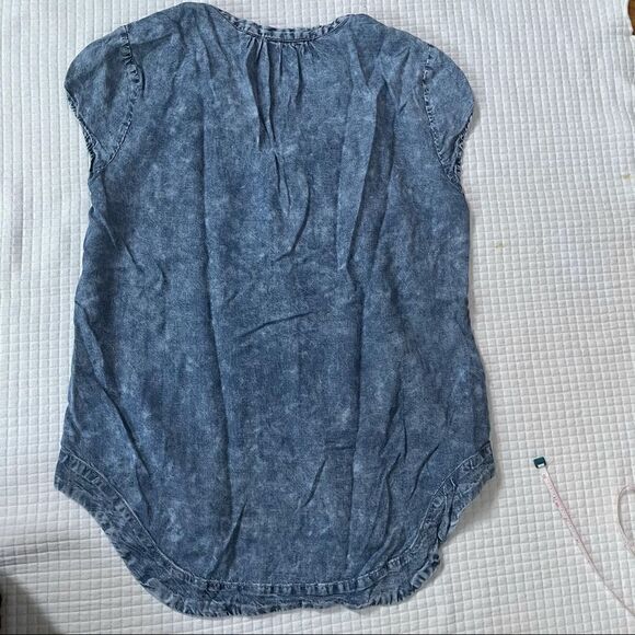 Soho NY&Co Jeans small cap sleeve denim blouse - Picture 8 of 9